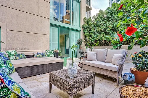 3400 SW 27th Ave Photo 1
