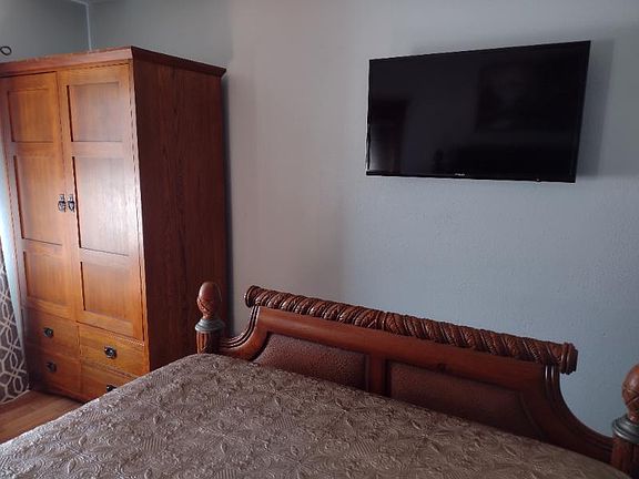 4th image of 8220 48th Ave N APT B