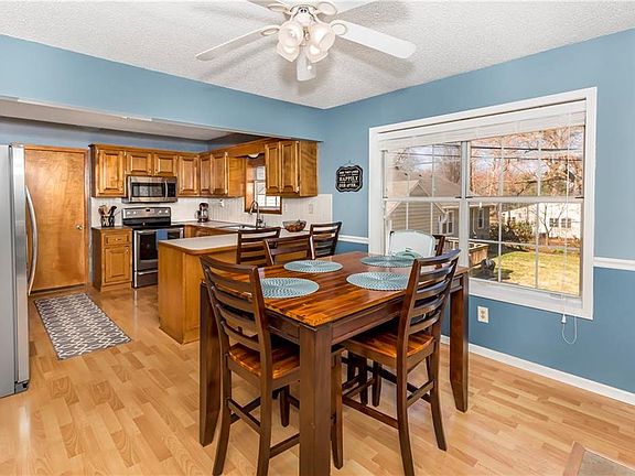 5th image of 7802 W 61st St