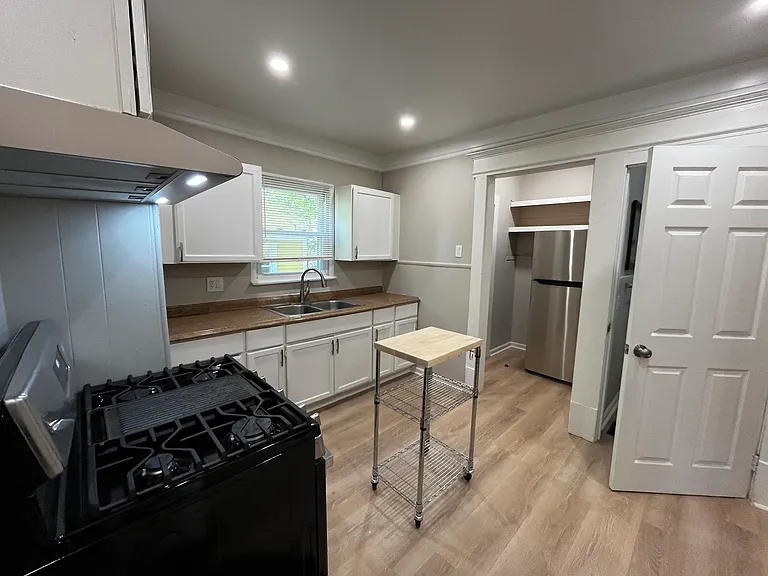 316 Reynolds St — Photo 15