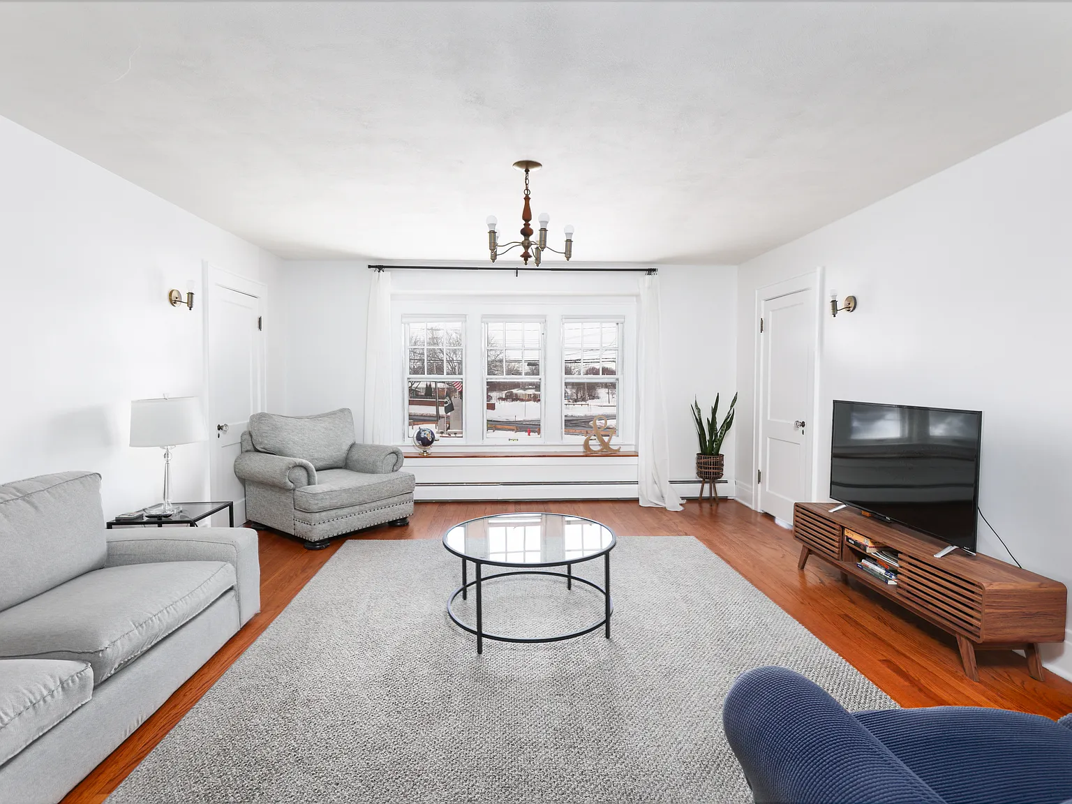 1 bed, 1000 sqft, $1,995 — Photo 1