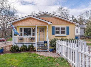 145 Woodland Dr, Waynesville, NC 28786