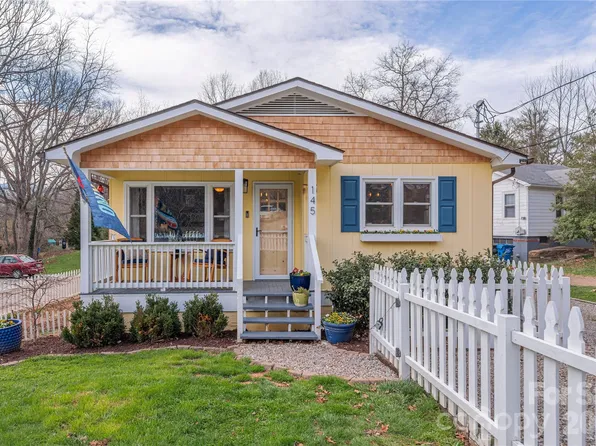 145 Woodland Dr, Waynesville, NC 28786