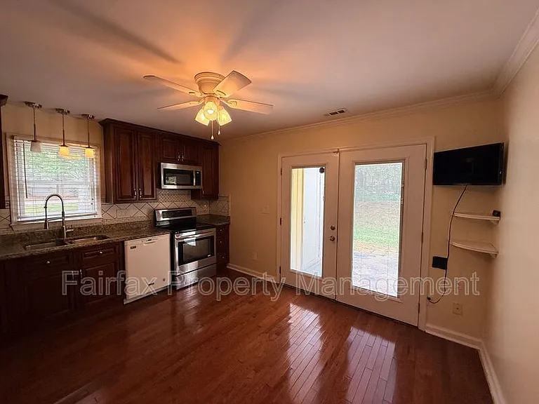 107 Perriwinkle Pl — Photo 6