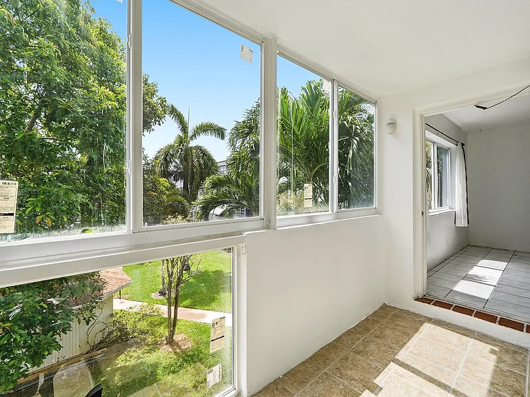 1333 E Hallandale Beach Blvd #335 — Photo 17