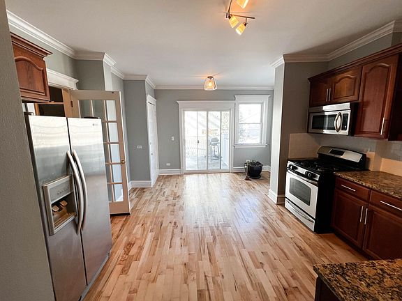 4th image of 3816 N Christiana Ave #2