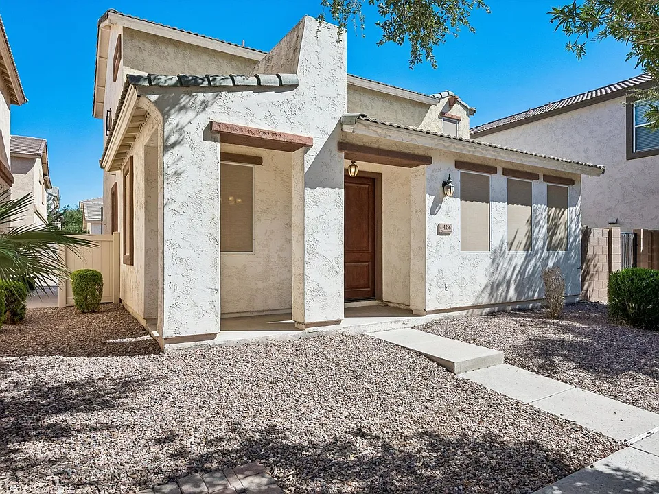 4256 E Carla Vista Dr