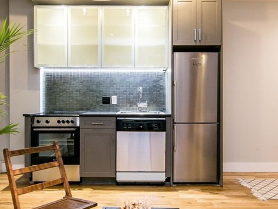 1st image of 185 Leonard St #2J