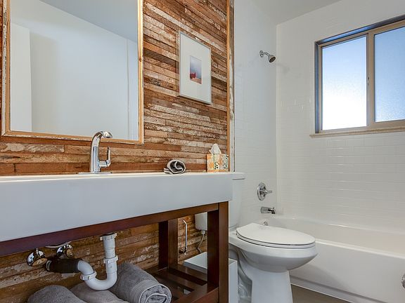 Fully remodeled bathroom