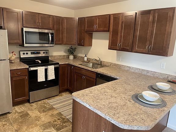 2nd image of 125 Sheldon Rd #F718ae9a7