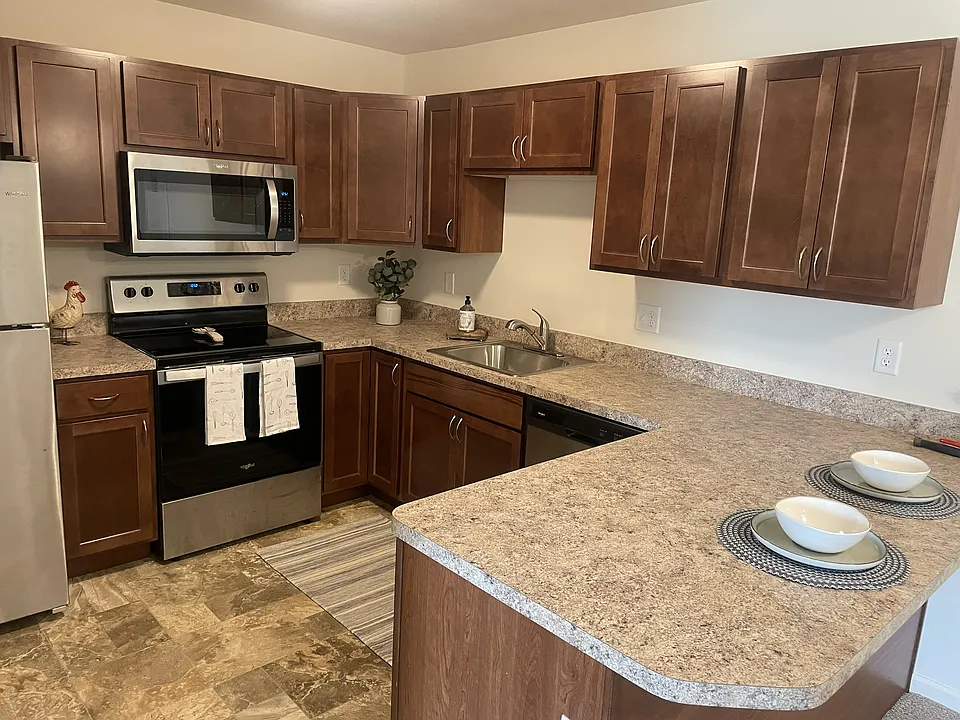 Lorain Pointe Senior Apartments