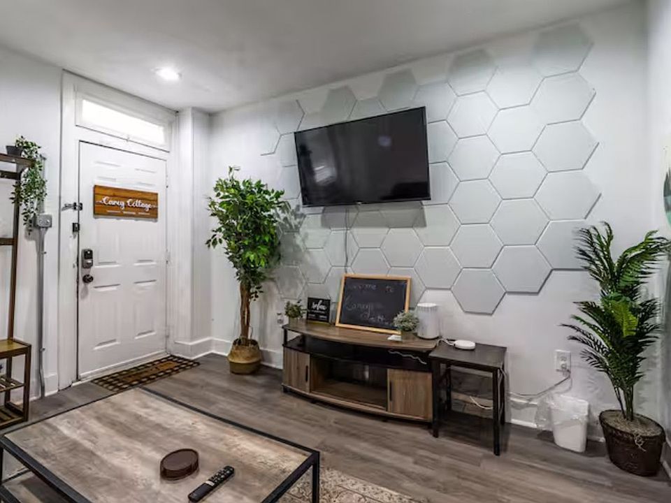 1st image of 2207 Carey Way