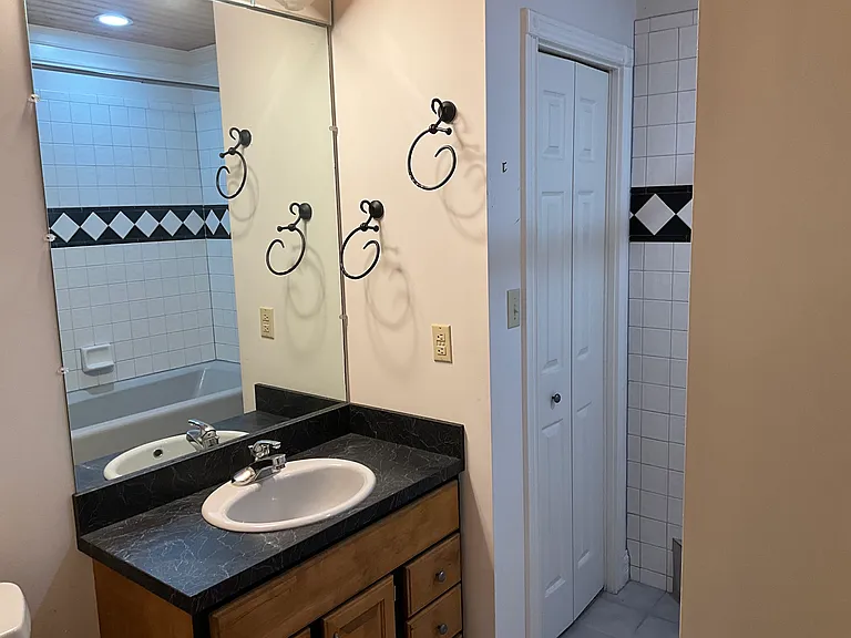 1353 Gray Hawk Rd — Photo 12
