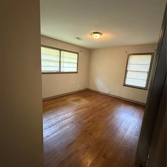 2123 Barbara Ln — Photo 11
