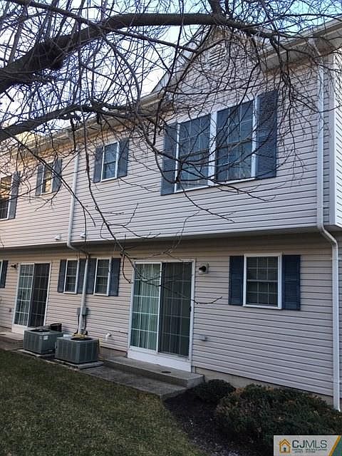 2nd image of 026 Henry St