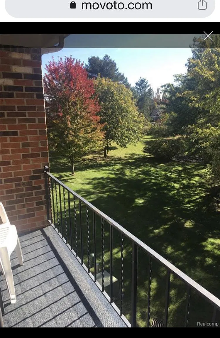 2 bed, 985 sqft, $1,250 — Photo 2