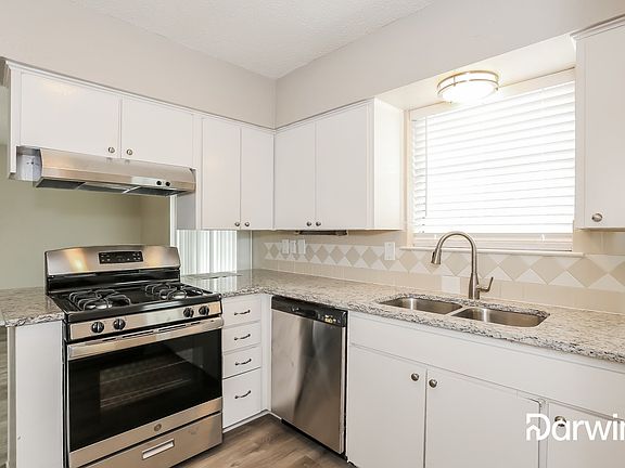 4th image of 514 Katherine Ct