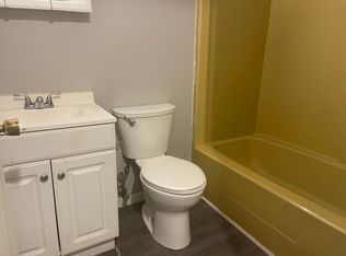 152 S Dipper Ln #203, Decatur, IL 62522