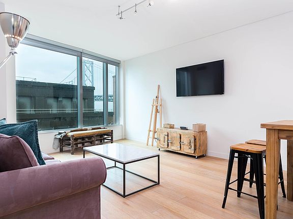 4th image of 338 Spear St #12