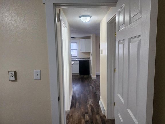 5th image of 3010-3012 North Marion ROAD