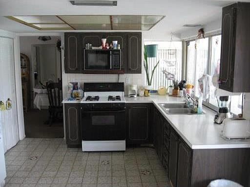 5th image of 8680 NW 28th Pl