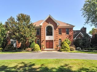 12 Beech Tree Ln, Shrewsbury, NJ 07702