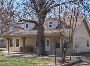 607 Cedar St, Forney, TX 75126