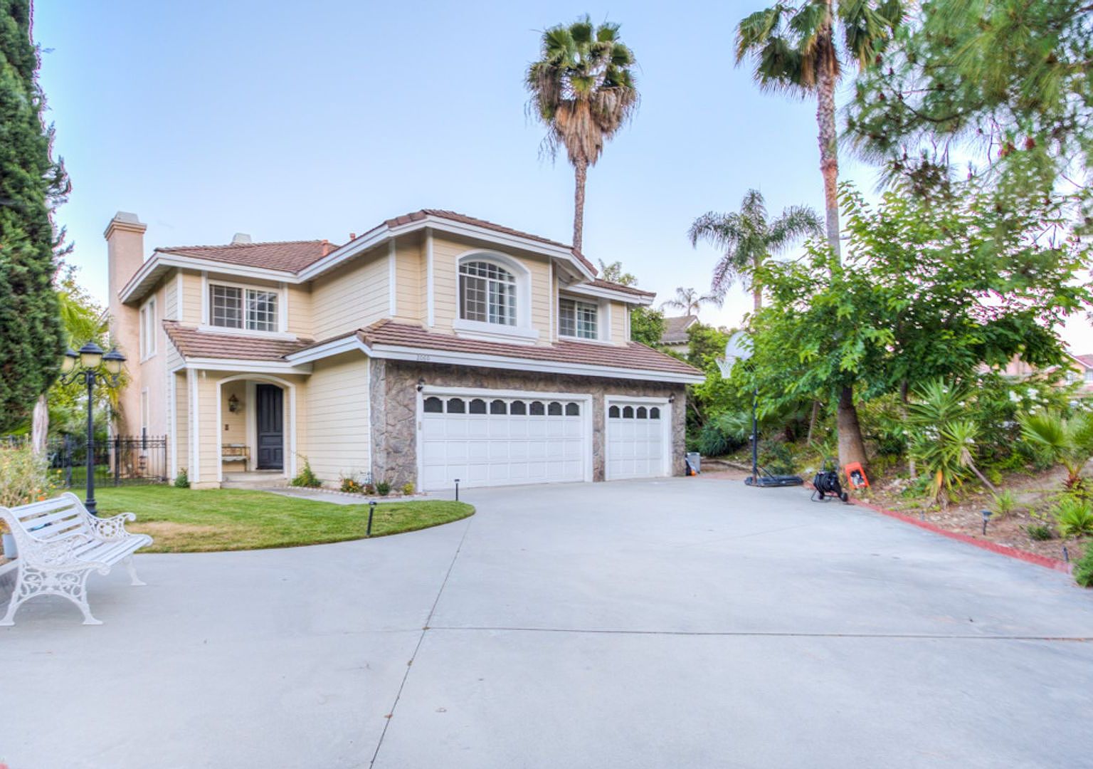 2060 Ashington Dr, Glendale, CA 91206 Zillow