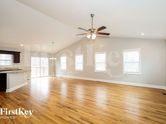 3rd image of 7761 Sarah Dr