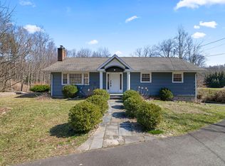 642 Booth Hill Rd, Trumbull, CT 06611