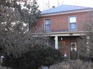 625 S Main St, Lexington, VA 24450