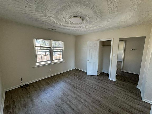 4th image of 2808 Lafayette Blvd #2