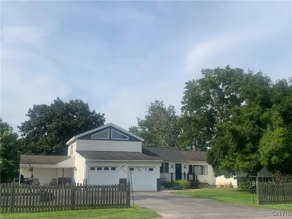 8713 Oswego Rd, Baldwinsville, NY 13027