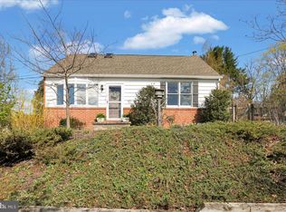 1032 W Leesport Rd, Leesport, PA 19533