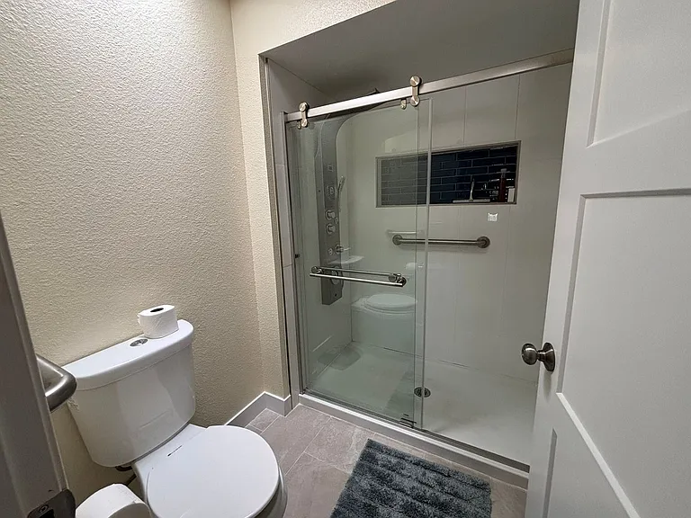 309 Leisure World — Photo 24