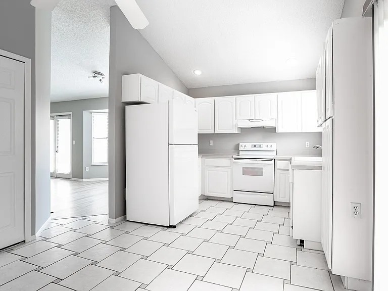 110 Riverraft Ct — Photo 22