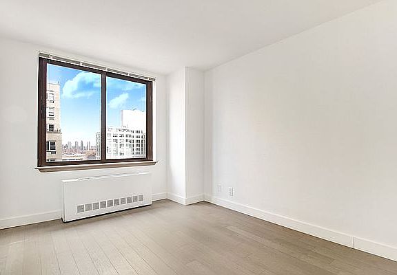 4th image of 108 E 96th St APT 7D