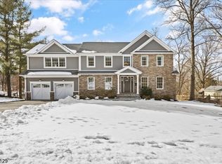19 Cedar Green Ln, Berkeley Heights, NJ 07922