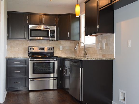 5th image of 226 Cranklen Cir