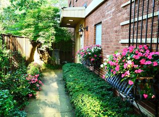 507 Sherman Ave APT 2SW, Evanston, IL 60202