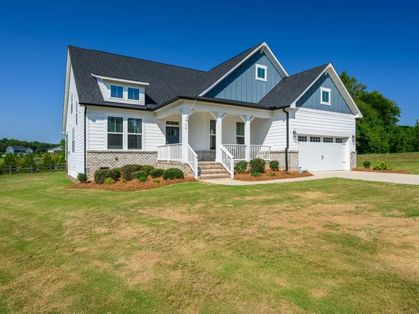16 Blue Monarch Ln, Fuquay Varina, NC 27526
