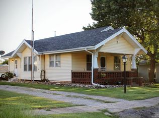 221 W Court St, Lincoln, KS 67455