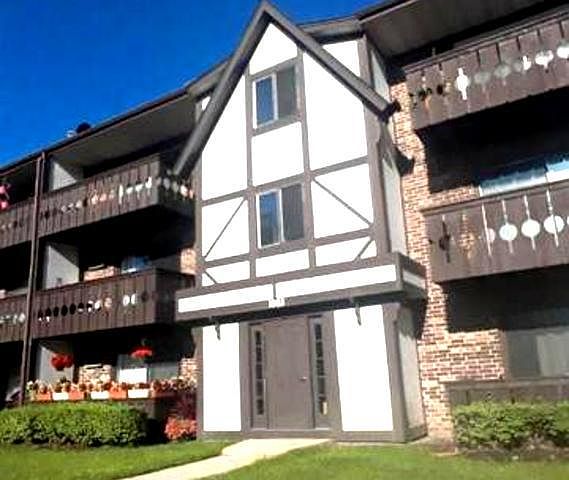 1st image of 1003 Centurion Ln APT 8