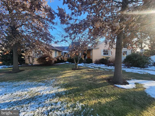 444 Donegal Springs Rd, Mount Joy, PA 17552