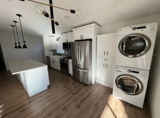 Valley Village, El Cajon, CA 92021