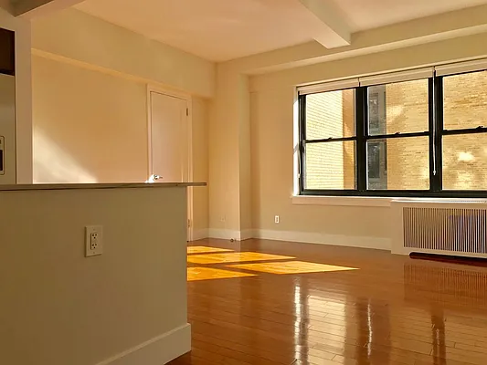 Rented by Stonehenge NYC LLC | media 6