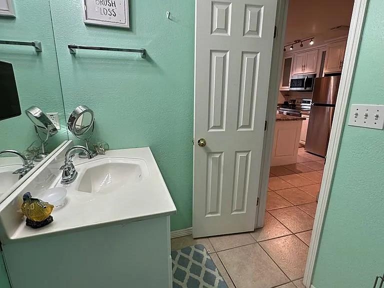 111 E Polaris Dr #7 — Photo 22