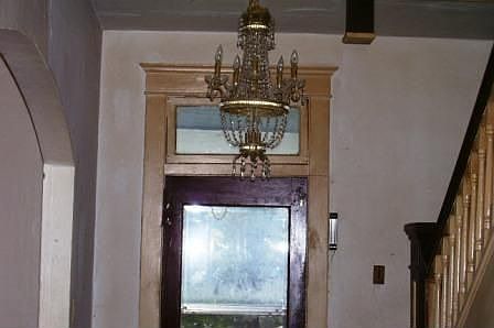 Foyer with chandelier