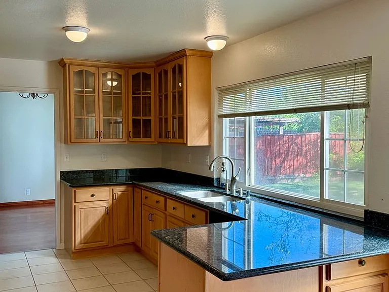 5007 Anaheim Loop — Photo 8