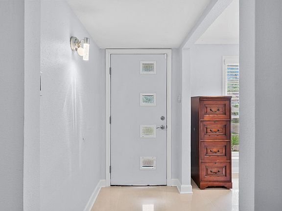 3rd image of 7518 Deadwood Drive